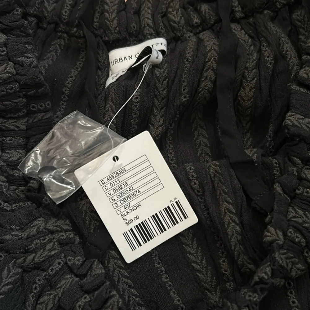 Urban Outfitters Floral Eyelet Cold Shoulder Crop Embroidered Top - Picture 9 of 11